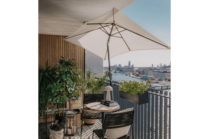 HSGOODS | Frida rectangular parasol with hoist and tilt 140 x 220 cm