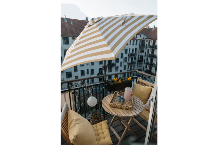 HSGOODS | Frida stripe parasol with hoist and tilt
